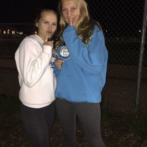 Meet your Posher, Caitlin